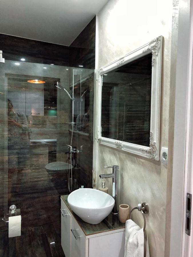 Veraci Apartments Σίμπιου Εξωτερικό φωτογραφία